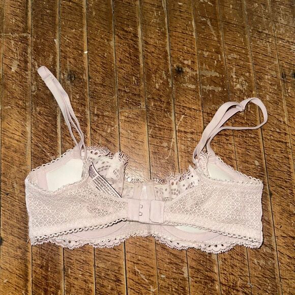Victoria’s Secret 32C cream lacy no padding Dream Angels push-up bra - Picture 2 of 3